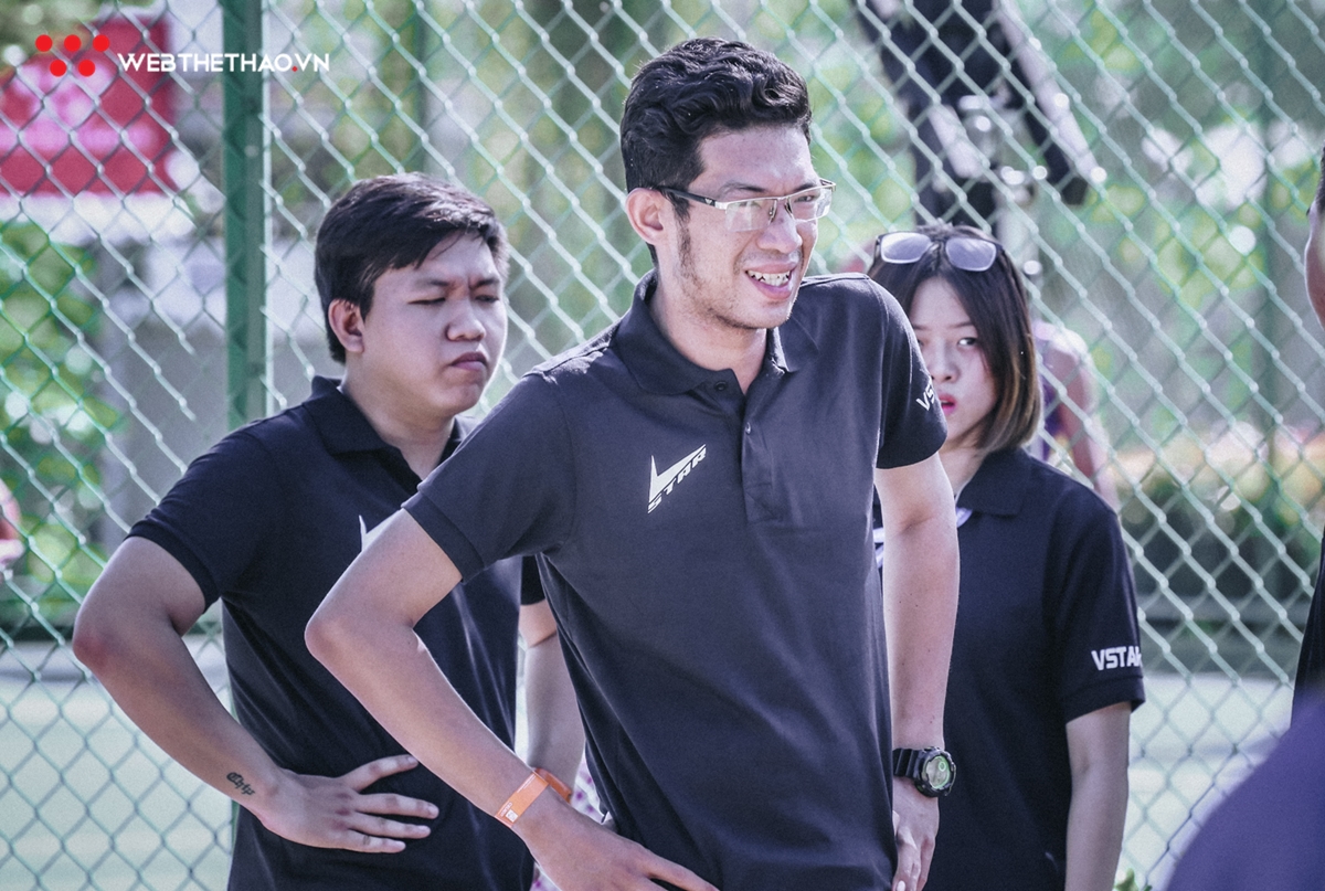 Khai mạc giải Bóng rổ 4x4 Vstar League 2019: Cháy hết mình cùng quả bóng cam bất chấp cái nắng chói chang Khai mạc giải Bóng rổ 4x4 Vstar League 2019: Cháy hết mình cùng quả bóng cam bất chấp cái nắng chói chang
